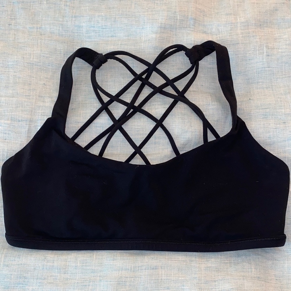 Lululemon sports bra